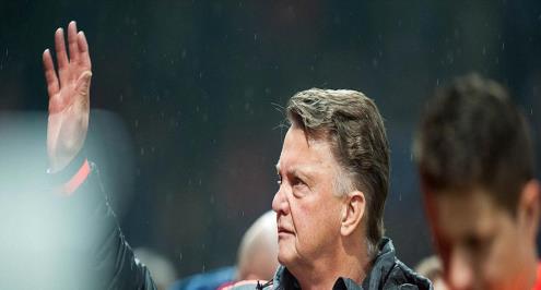 فان جال يرحب بقدوم جوارديولا إلى أجواء البريميير ليج